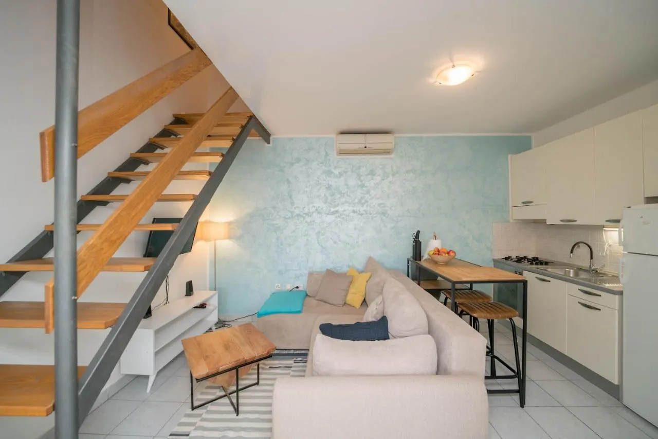 Cozy Apartment Close To The Beach And City Centre Umag Croatia