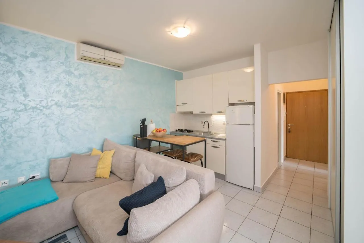 Cozy Apartment Close To The Beach And City Centre Umag